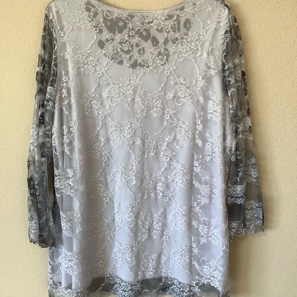 Beautiful NET TOPS Leopard Prints Like New Delicately beautiful! - Picture 2 of 5